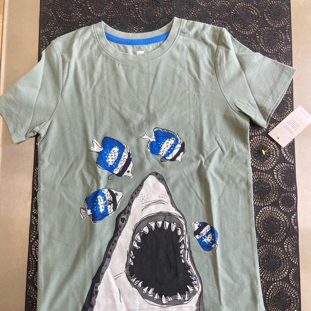 NWT Tea Collection Size 10 Kids Sage Green Shark/ Fish Graphic T-Shirt